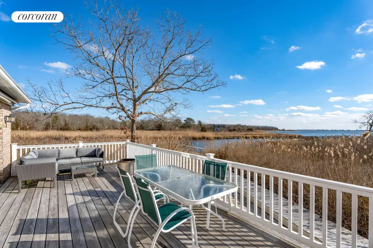 New York City Real Estate | View 13 Bayberry Lane | room 22 | View 23