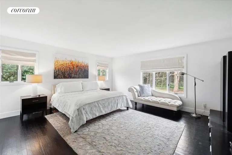 New York City Real Estate | View 102 North Captains Neck Lane | room 14 | View 15