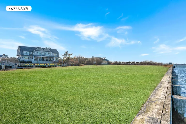 New York City Real Estate | View 1 Waters Edge Drive | 1.5 acres | View 23