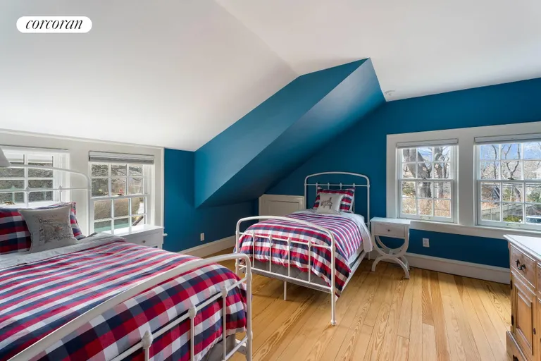 New York City Real Estate | View 1 Village Lane | room 9 | View 10