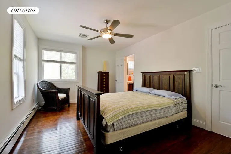 The Hamptons Real Estate | View 27 Ely Brook Road | bedroom | View 9