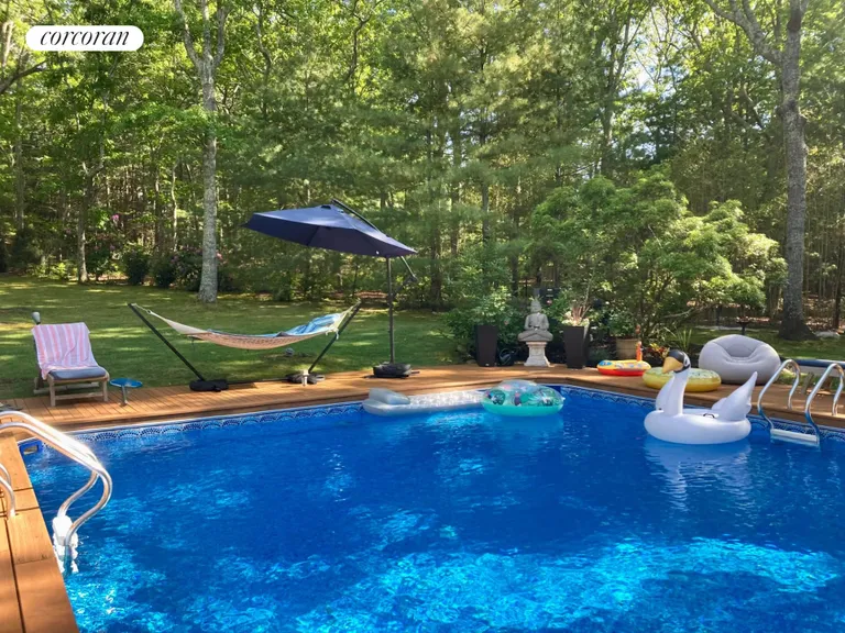 The Hamptons Real Estate | View 27 Ely Brook Road | room 14 | View 15