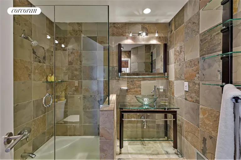 The Hamptons Real Estate | View 1 Carver Street | room 11 | View 12