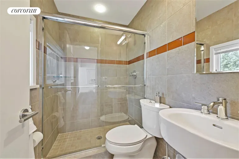 The Hamptons Real Estate | View 1 Carver Street | room 13 | View 14