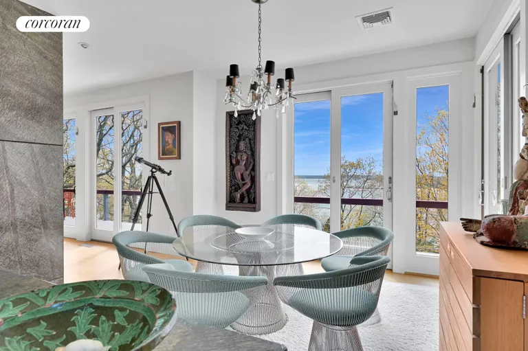 New York City Real Estate | View 10 Serpentine Drive | Dining Area | View 24
