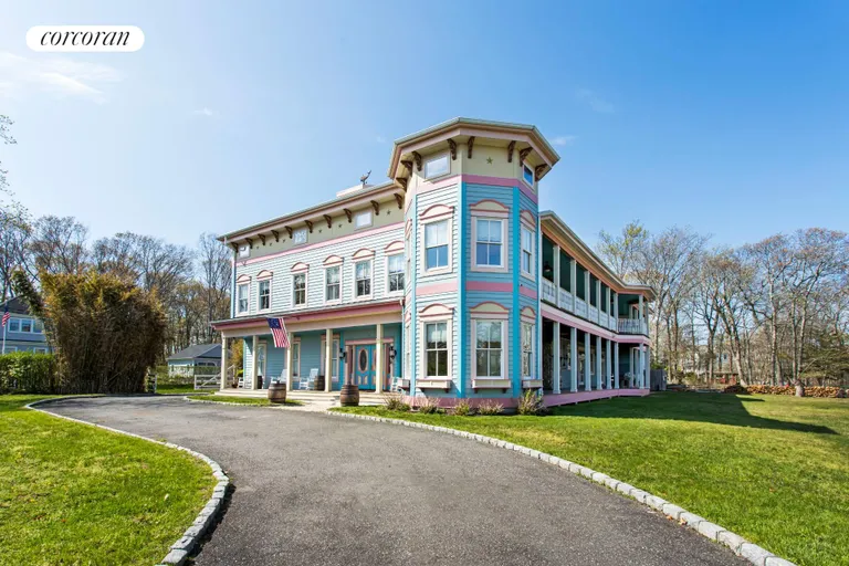 New York City Real Estate | View 13555 New Suffolk Avenue | The Big Blue House | View 8