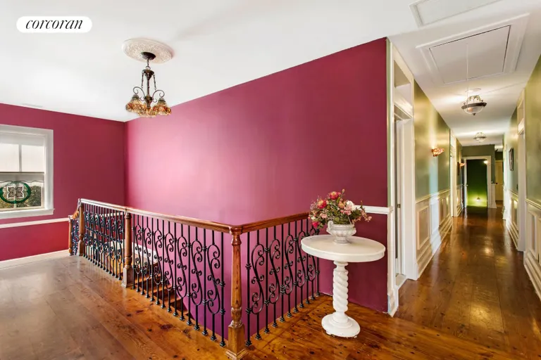 New York City Real Estate | View 13555 New Suffolk Avenue | Upstairs Hallway | View 26