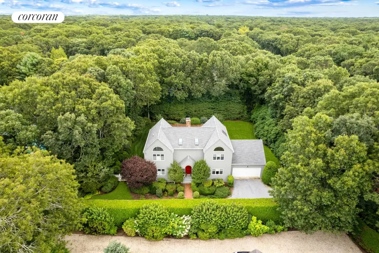 New York City Real Estate | View 7 Quogue Station Road | 4 Beds, 3 Baths | View 1