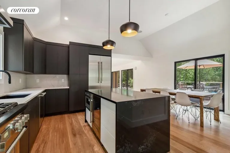 The Hamptons Real Estate | View 3 Jody's Path | room 11 | View 12