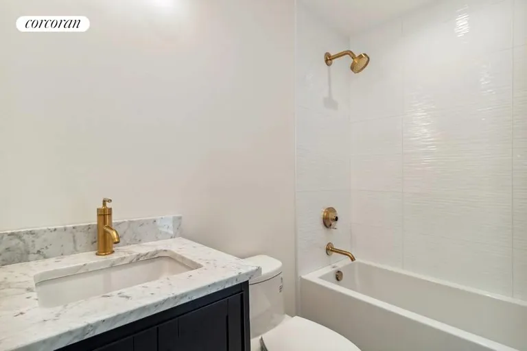 The Hamptons Real Estate | View 3 Jody's Path | room 20 | View 21