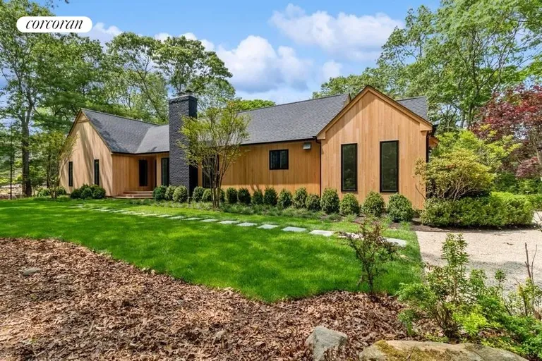 The Hamptons Real Estate | View 3 Jody's Path | room 22 | View 23