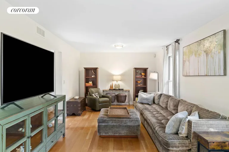 New York City Real Estate | View 8 Johnson Drive | Living room | View 5