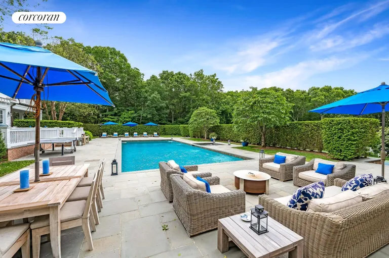 The Hamptons Real Estate | View 462 Middle Line Highway | room 2 | View 3