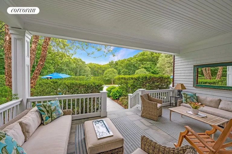 The Hamptons Real Estate | View 462 Middle Line Highway | room 6 | View 7