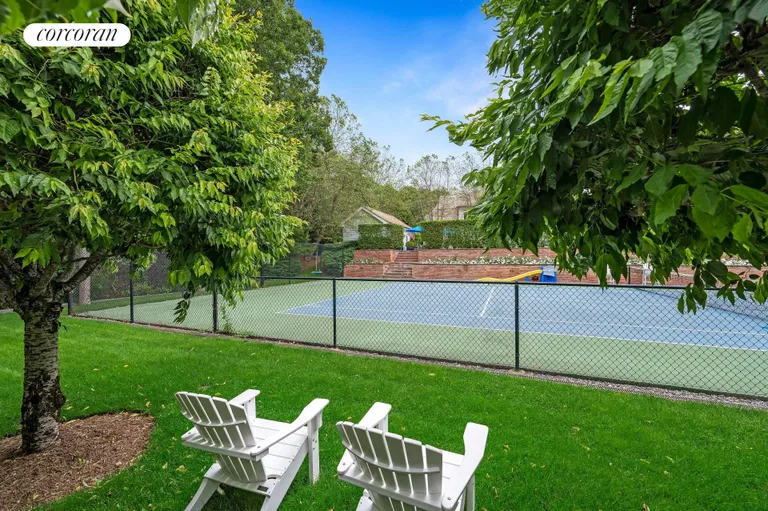 The Hamptons Real Estate | View 462 Middle Line Highway | room 7 | View 8