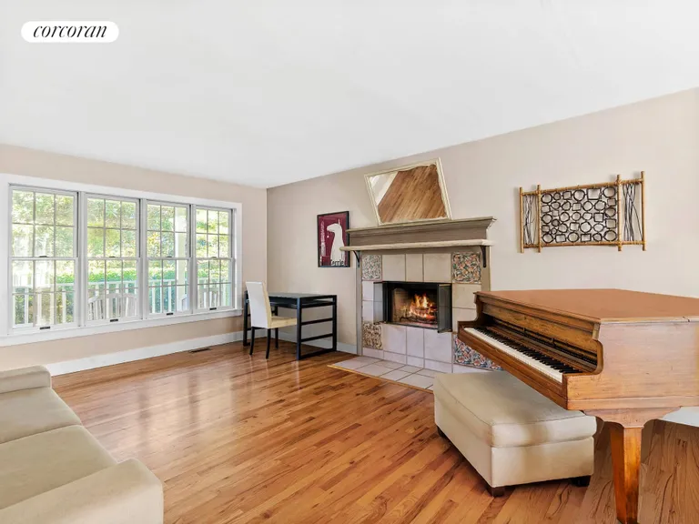 New York City Real Estate | View 104B Squiretown Road | Living Room | View 3