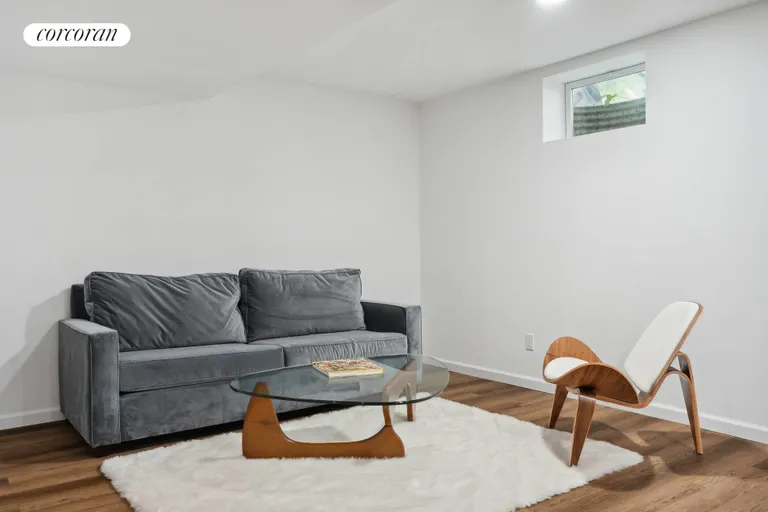 New York City Real Estate | View 253 Norfolk Drive | room 19 | View 20