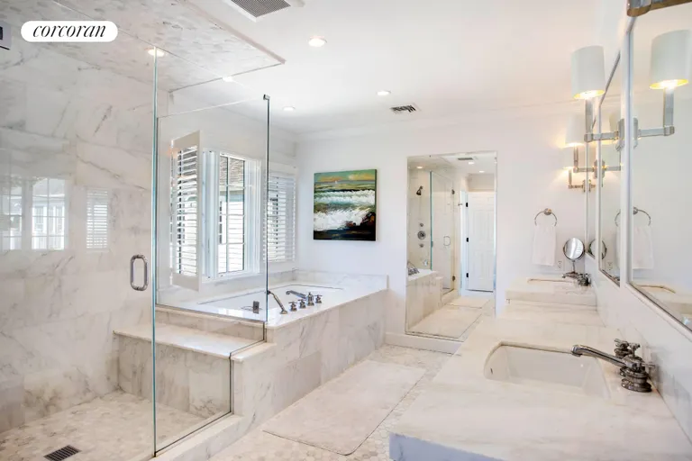 The Hamptons Real Estate | View 1 Ring Neck Road | Master bathroom | View 10