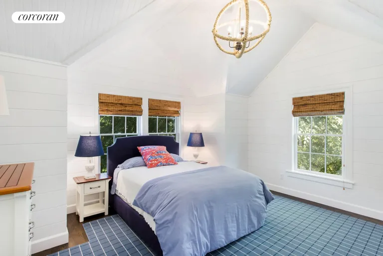 The Hamptons Real Estate | View 1 Ring Neck Road | Guest bedroom | View 14