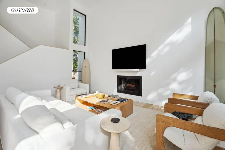 The Hamptons Real Estate | View 3 North Pass Road | room 8 | View 9