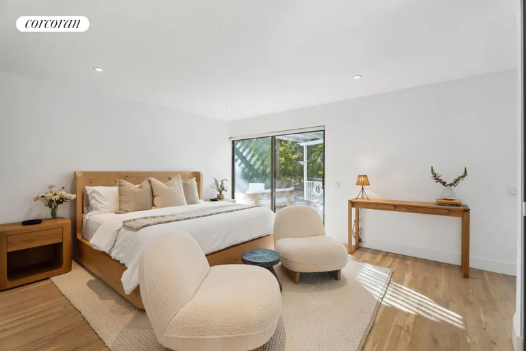 The Hamptons Real Estate | View 3 North Pass Road | room 12 | View 13