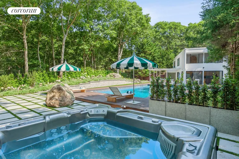 The Hamptons Real Estate | View 3 North Pass Road | room 13 | View 14