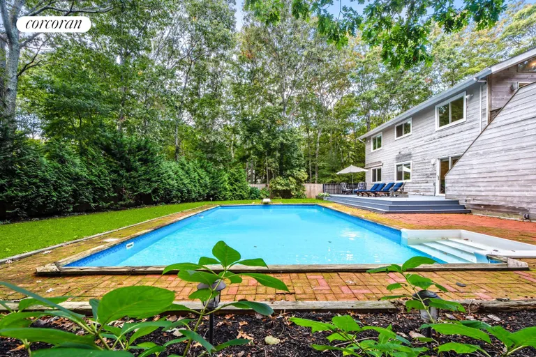 New York City Real Estate | View 4 Underwood Drive | Backyard Pool | View 19