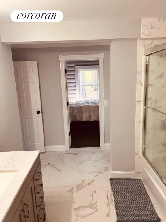 The Hamptons Real Estate | View 1710 Gull Pond Lane | room 12 | View 13