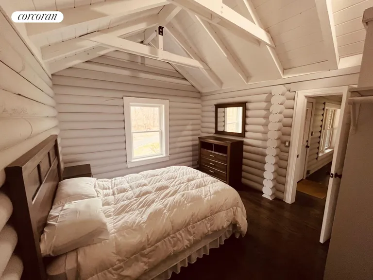 The Hamptons Real Estate | View 1710 Gull Pond Lane | room 13 | View 14