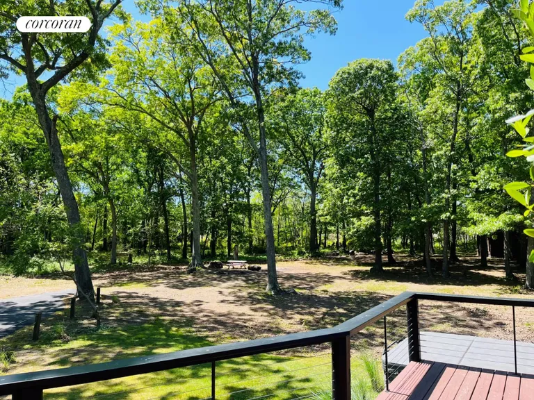 The Hamptons Real Estate | View 1710 Gull Pond Lane | Quiet Grounds | View 18