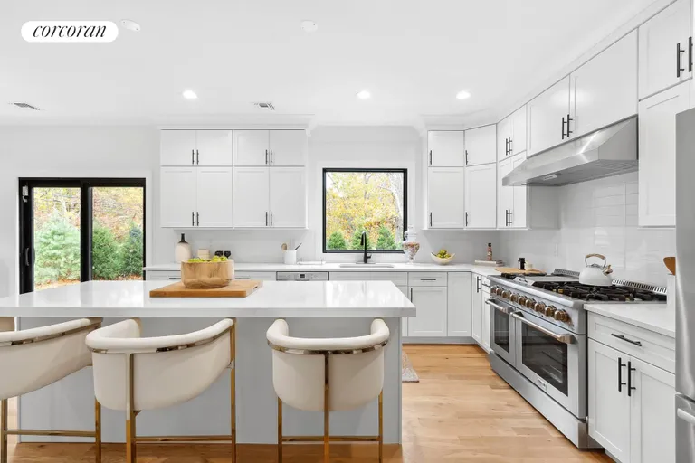 New York City Real Estate | View 4 Squaw Road | breakfast Bar | View 8
