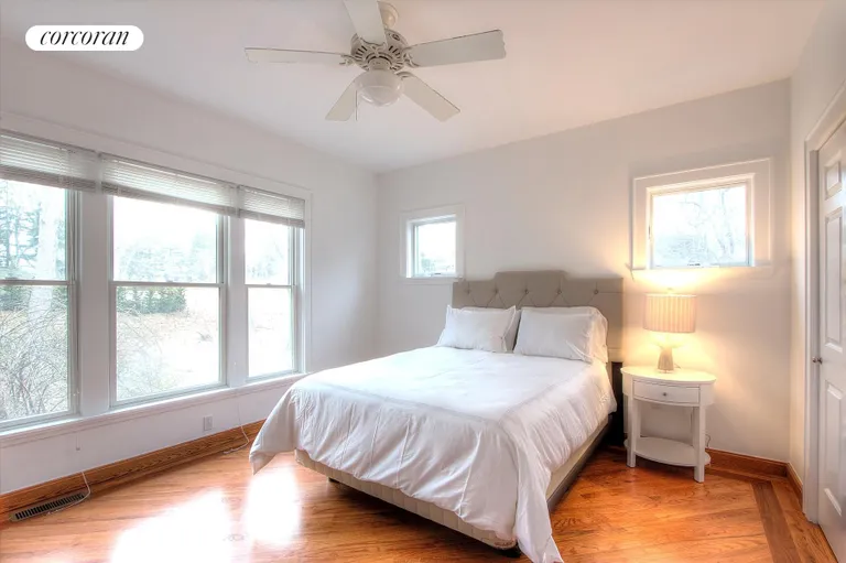 New York City Real Estate | View 4 Bayview Avenue | room 12 | View 13