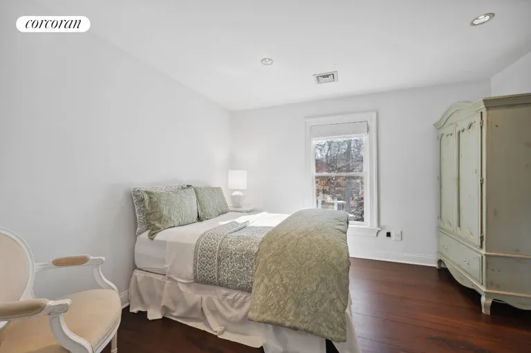 New York City Real Estate | View 28 Ocean Parkway | room 16 | View 17