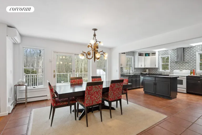 New York City Real Estate | View 73 Glenview Drive | room 3 | View 4