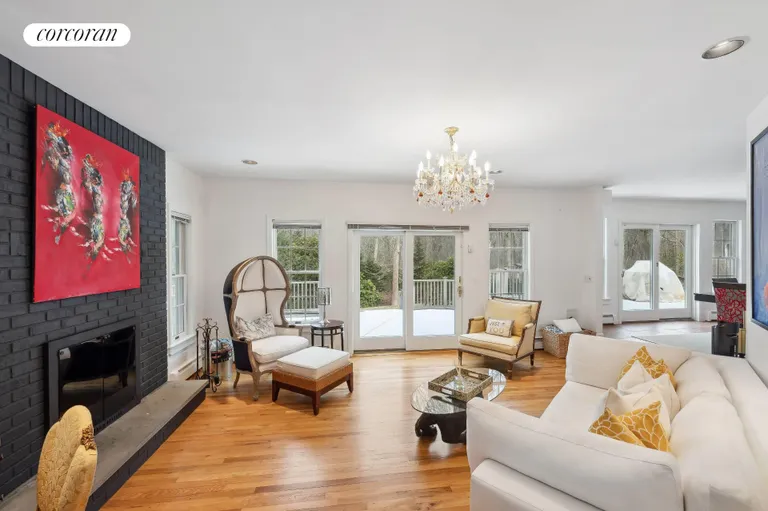 New York City Real Estate | View 73 Glenview Drive | room 5 | View 6