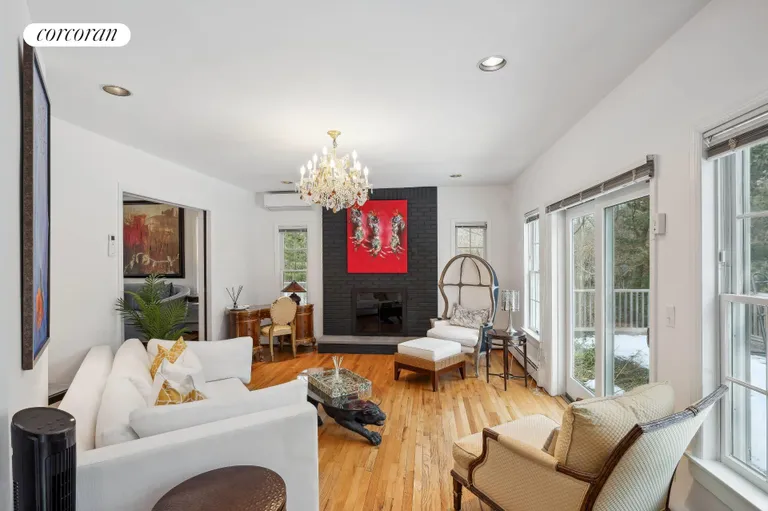 New York City Real Estate | View 73 Glenview Drive | room 7 | View 8