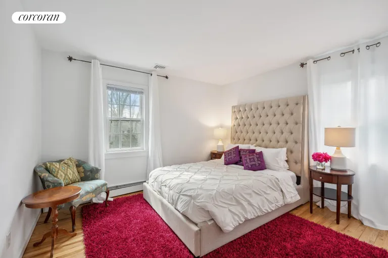 New York City Real Estate | View 73 Glenview Drive | room 15 | View 16