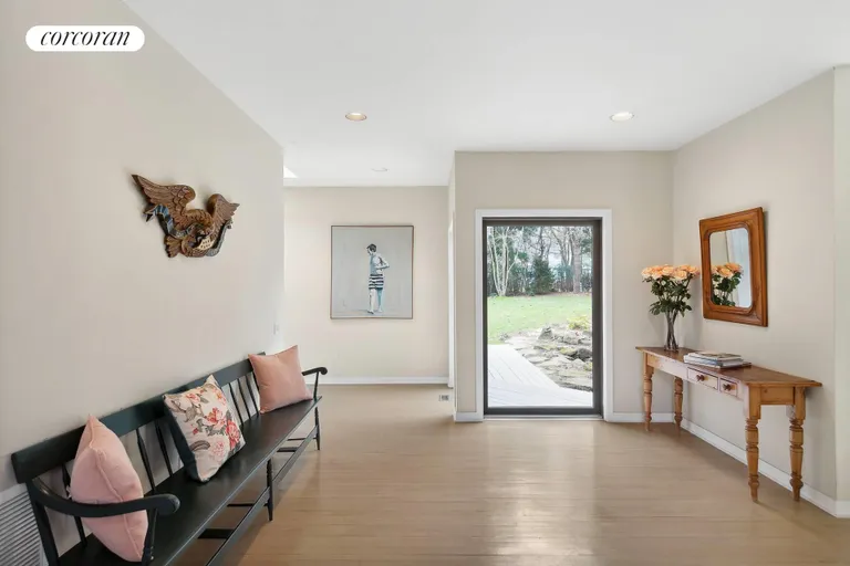 New York City Real Estate | View 18 East Hollow Road | foyer | View 7