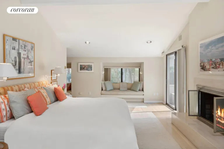 New York City Real Estate | View 18 East Hollow Road | master bedroomoom | View 13