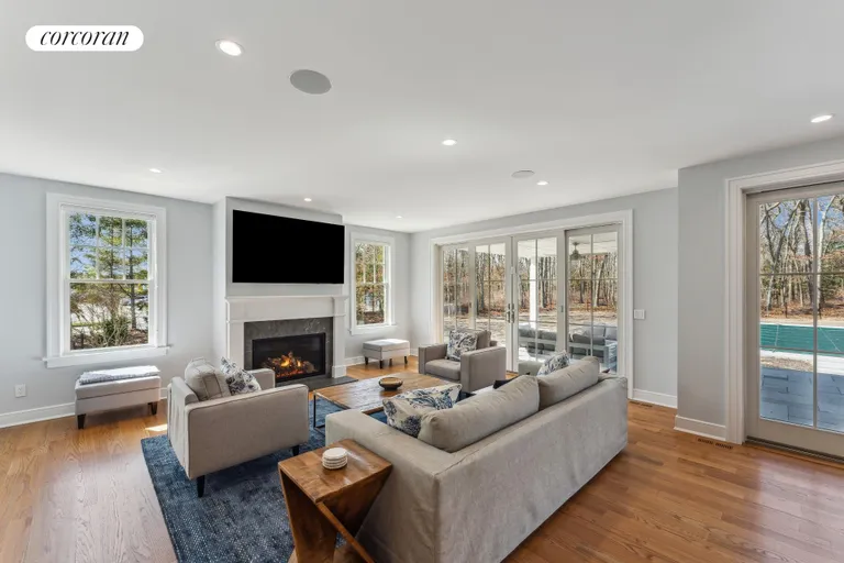 The Hamptons Real Estate | View 9 Mill Road | room 6 | View 7
