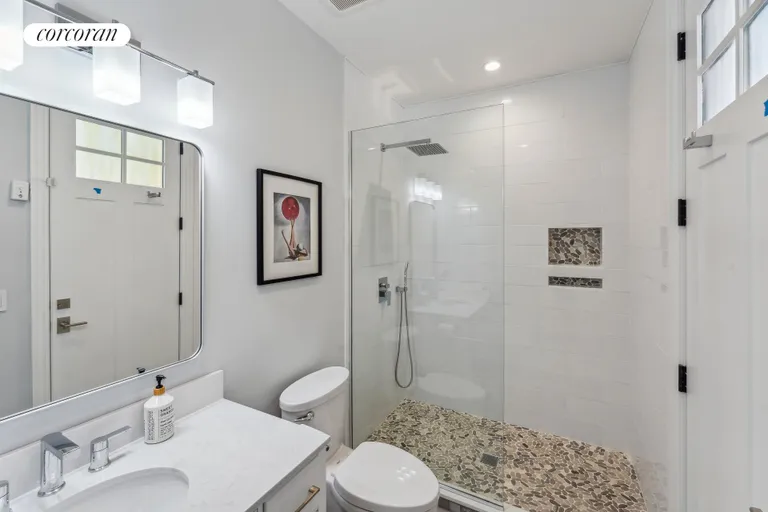 The Hamptons Real Estate | View 9 Mill Road | room 13 | View 14