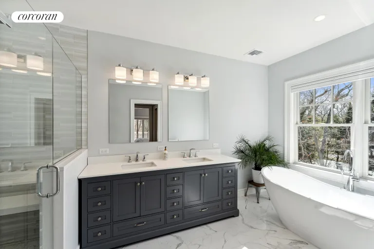 The Hamptons Real Estate | View 9 Mill Road | room 19 | View 20