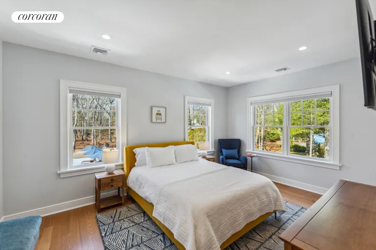 The Hamptons Real Estate | View 9 Mill Road | room 21 | View 22