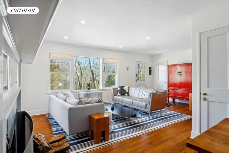 New York City Real Estate | View 42 West Neck Road | room 13 | View 14