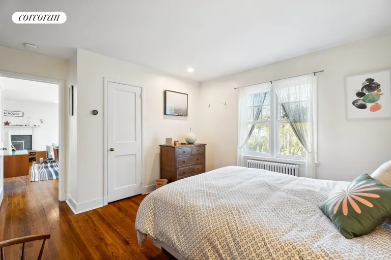 New York City Real Estate | View 42 West Neck Road | room 21 | View 22