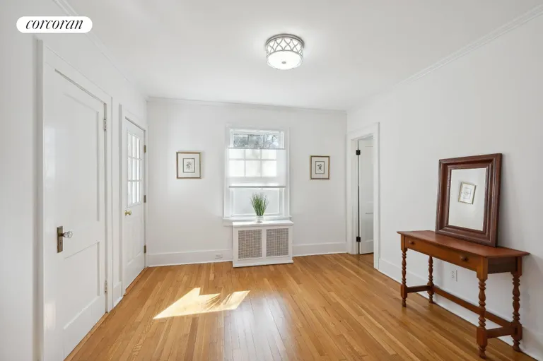 New York City Real Estate | View 27 South Ferry Road | room 13 | View 14