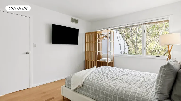 New York City Real Estate | View 15 Pheasant Run | 5 Bedrooms | View 9