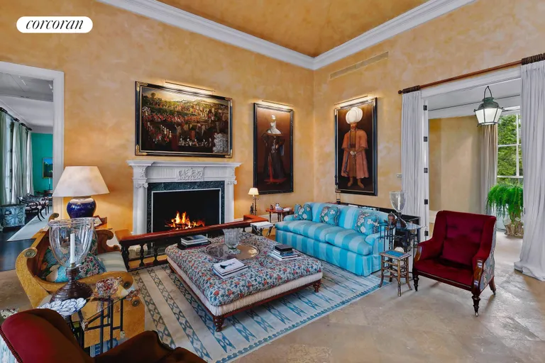 The Hamptons Real Estate | View 623 Halsey Neck Lane | room 4 | View 5