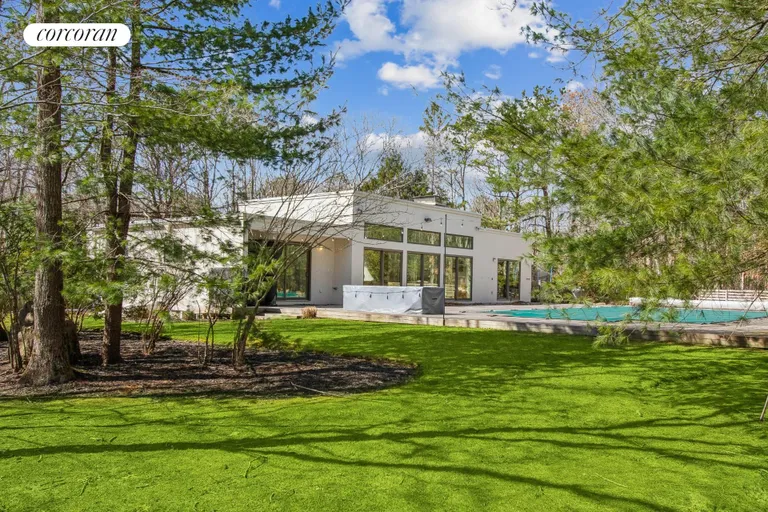 New York City Real Estate | View 8 Deer Path | 8 Deer Path, Quogue | View 2