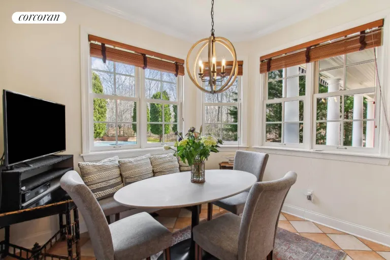 New York City Real Estate | View 14 Fourteen Hills Court | Breakfast Area | View 11